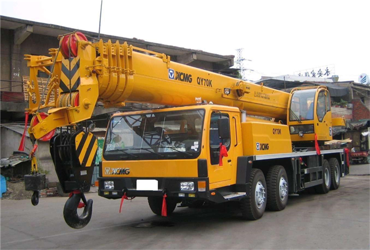 治多县吊车出租选择重点