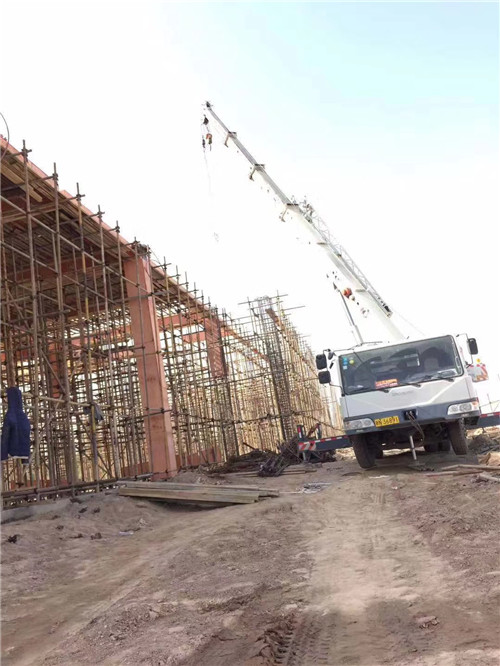 治多县吊车作业的安全注意事项有哪些？