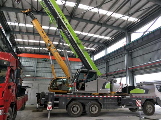 治多县高空车出租需要注意哪些安全事项？