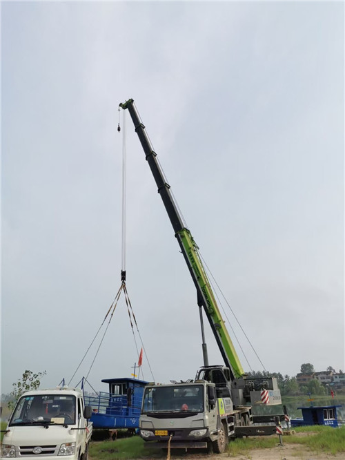 治多县桥梁建设吊装案例